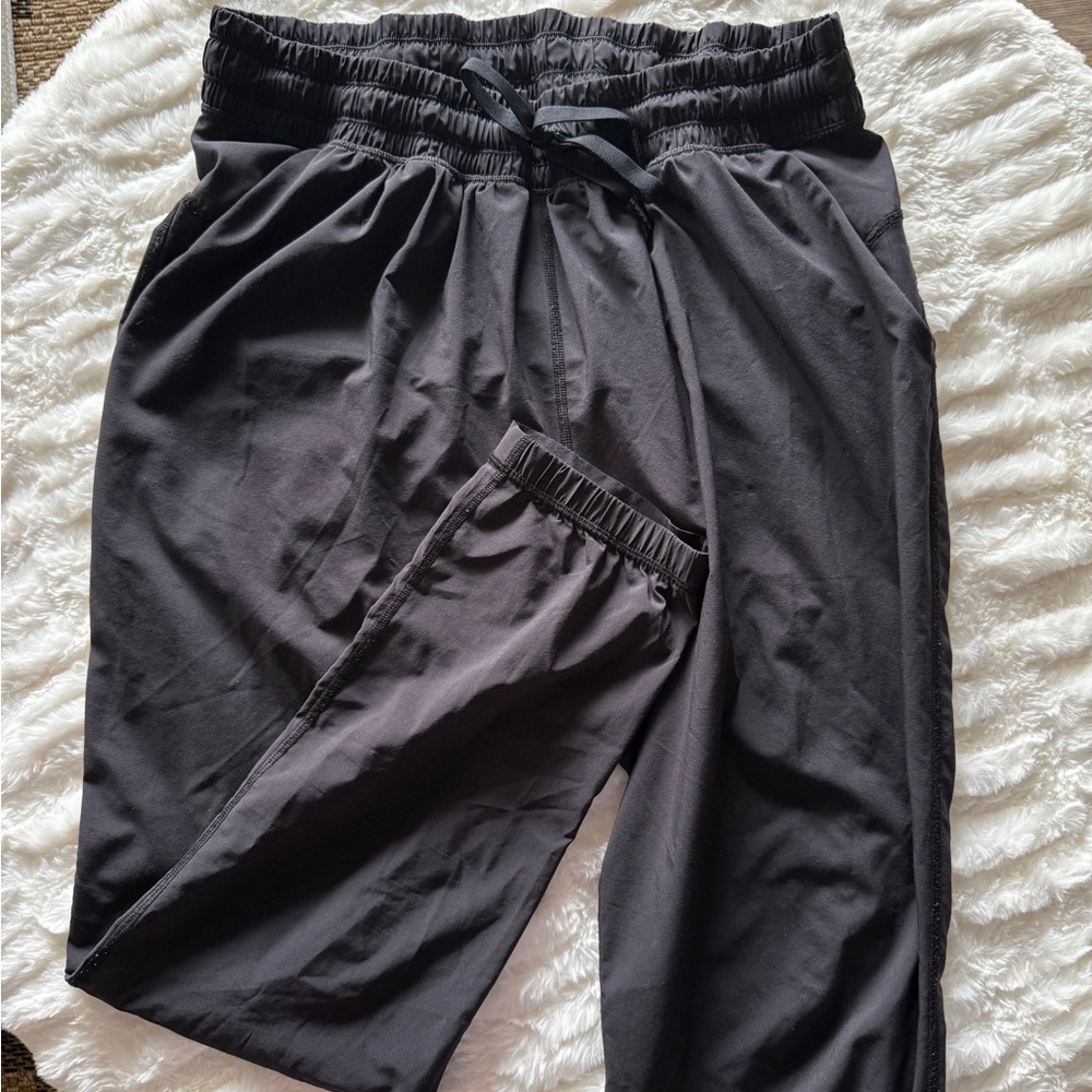 Lululemon In-Depth Jogger Pants Size 8